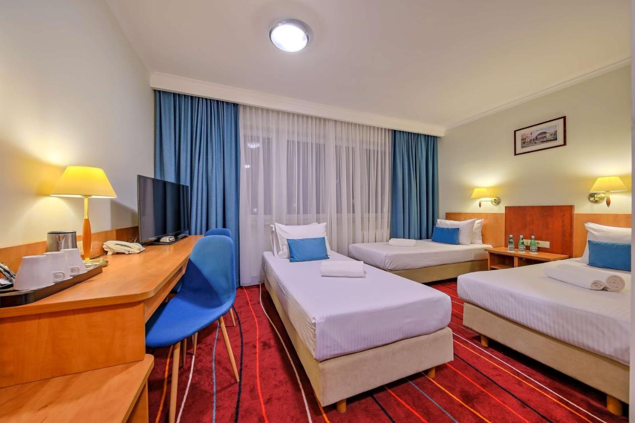Best Western Hotel Portos Warschau Buitenkant foto