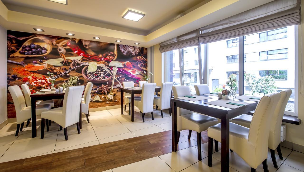 Best Western Hotel Portos Warschau Buitenkant foto